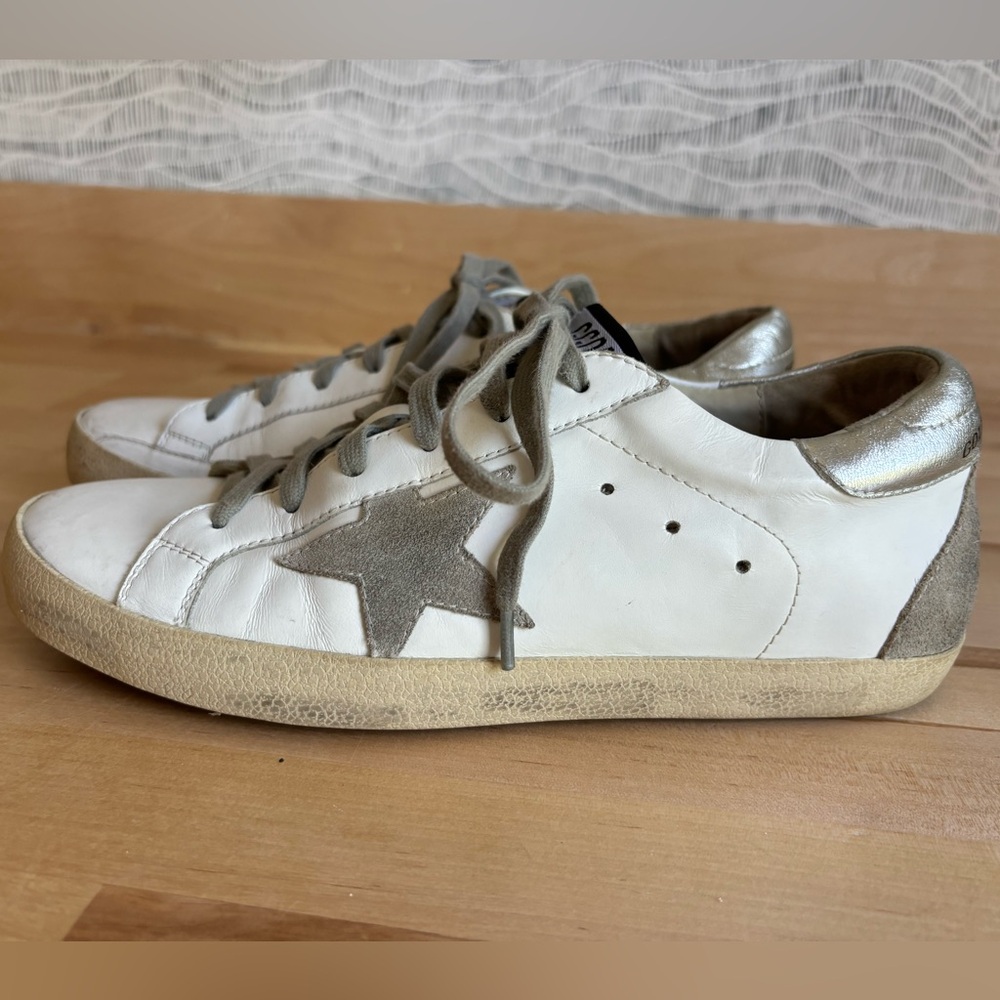 EUC Authentic Golden Goose Super-Star Sneaker